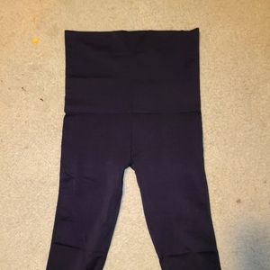 Belly bandid mother tucker Capri